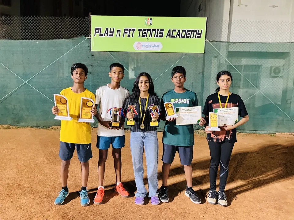 Five PLAY n FIT players with trophies and certificates